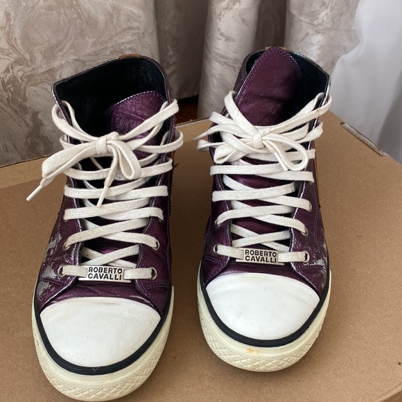 Roberto Cavalli sneakers, very comfortable and stylish, size true to size - Picture 2 of 7